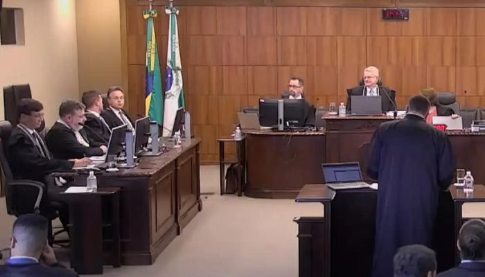 Desembargador do TRE vota pela cassação de Moro e empata julgamento